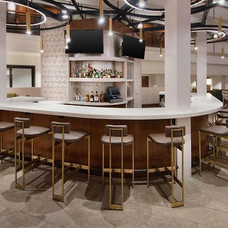 Embassy Suites Tysons Corner Ngoại thất bức ảnh