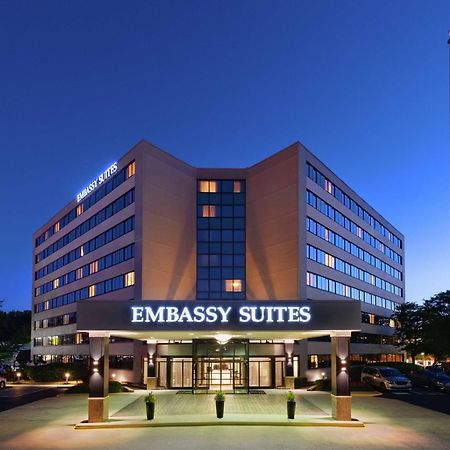 Embassy Suites Tysons Corner Ngoại thất bức ảnh