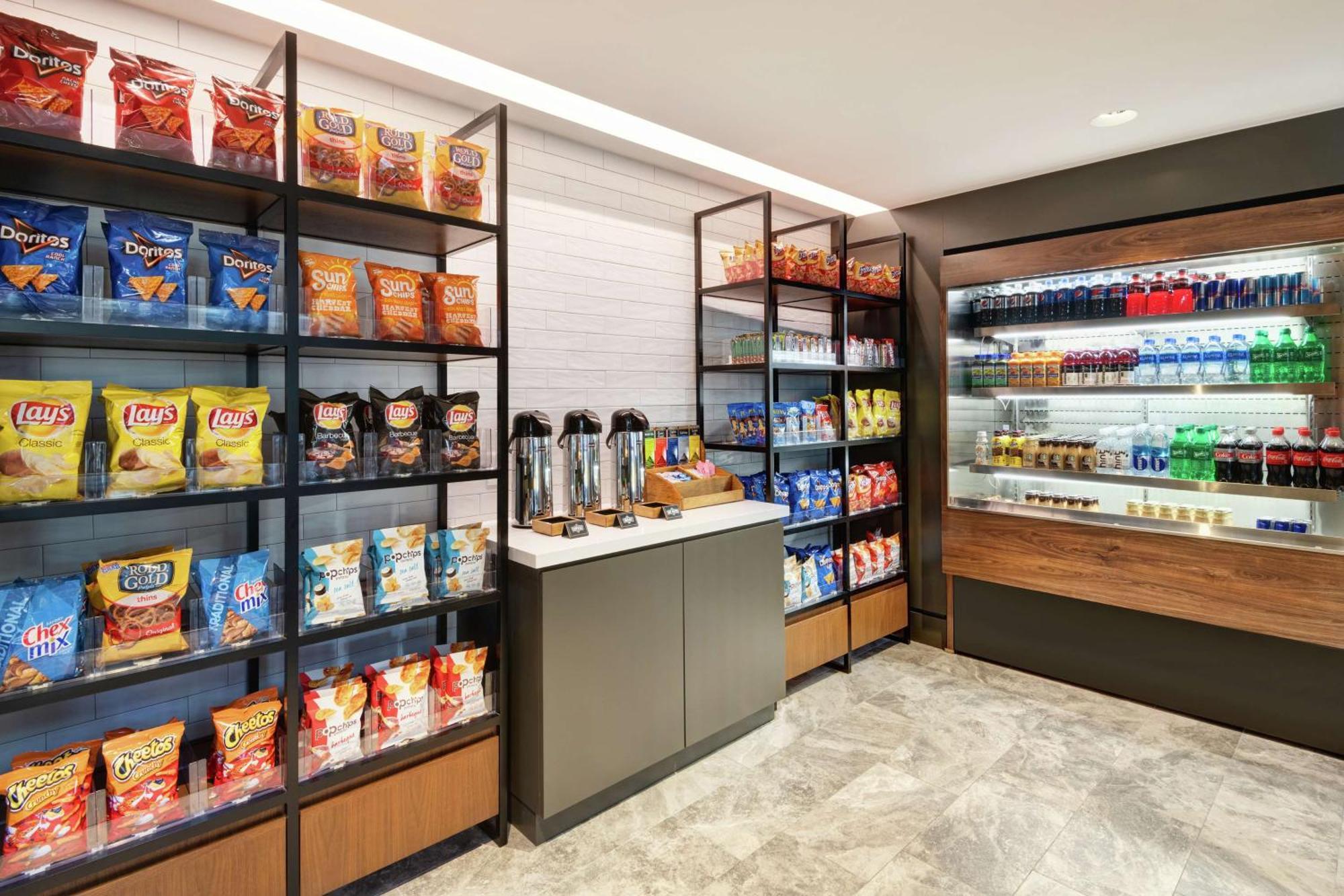 Embassy Suites Tysons Corner Ngoại thất bức ảnh
